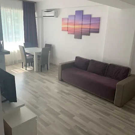 Antonia Summerland شقة مامايا