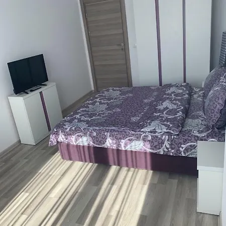 Antonia Summerland *